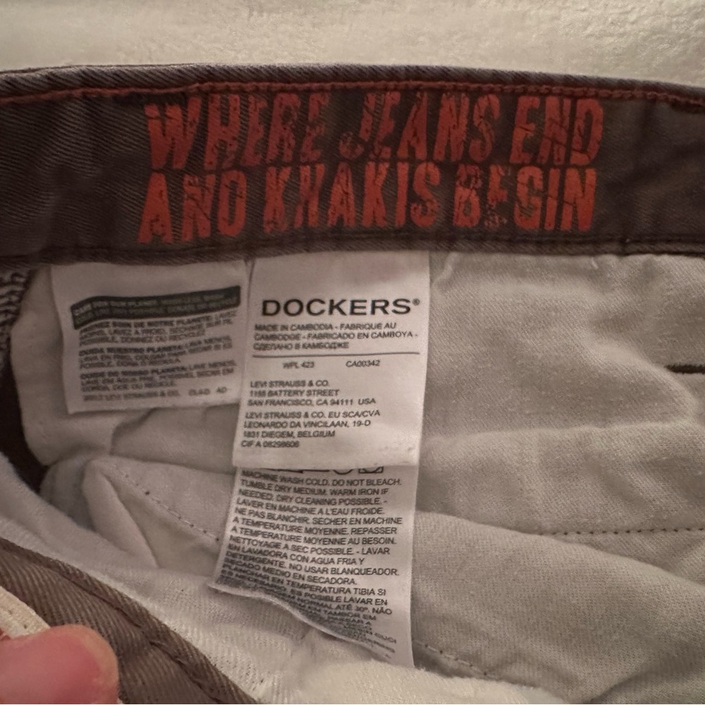 Dockers Bundle - Picture 2 of 4